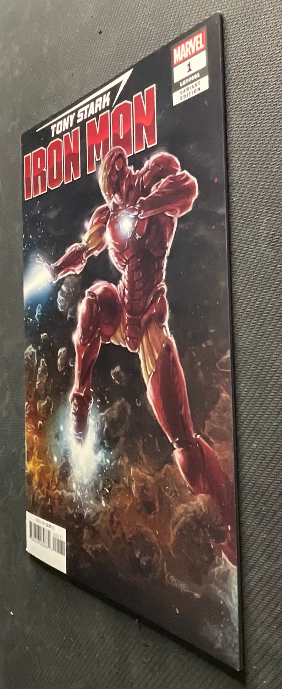 Tony Stark: Iron Man #1 – Loyiso Mkize Variant (Marvel Comics)